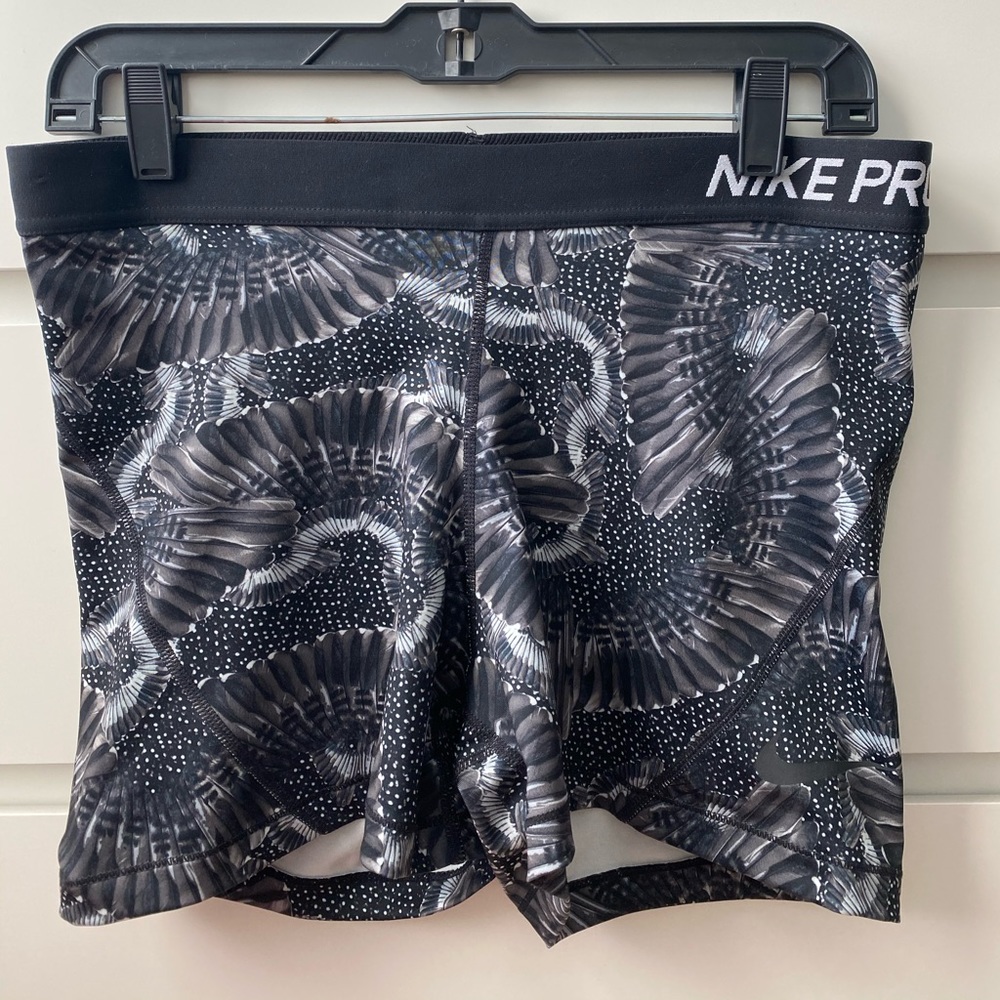 NIKE PROS—BRAND NEW